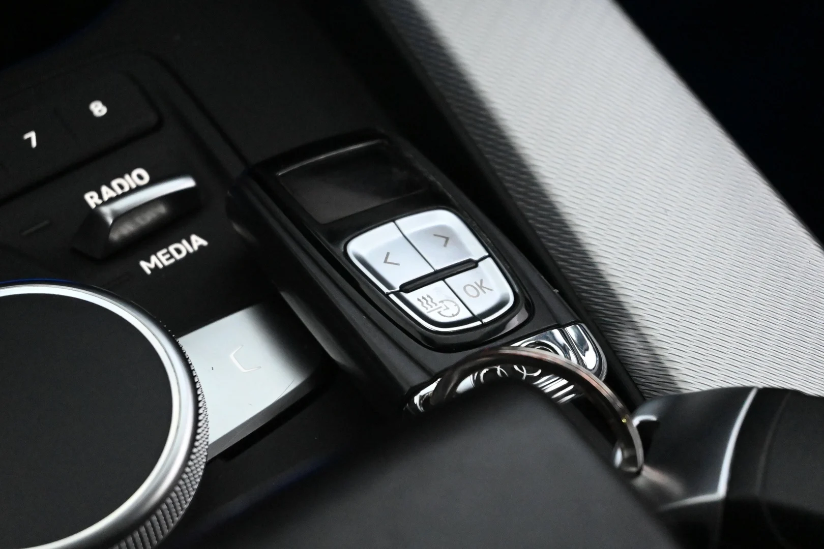 Car Image - 79tdb0hKA1RfPfN8pJumwq