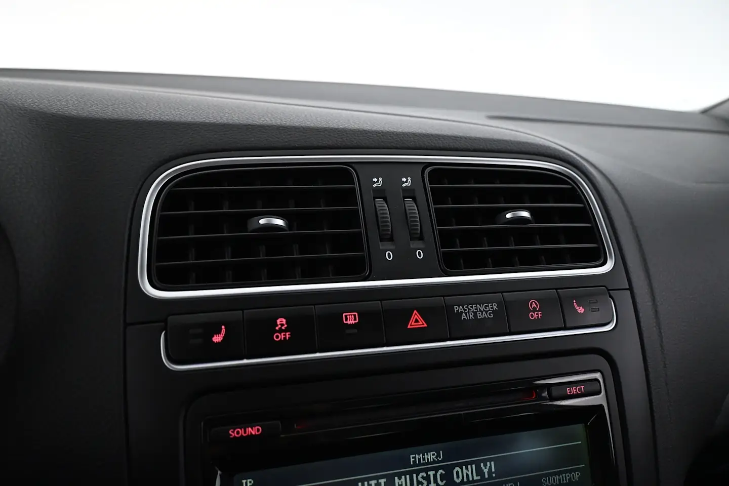 Car Image - 4p9zwhhqlZMiocGPmuuvZ3