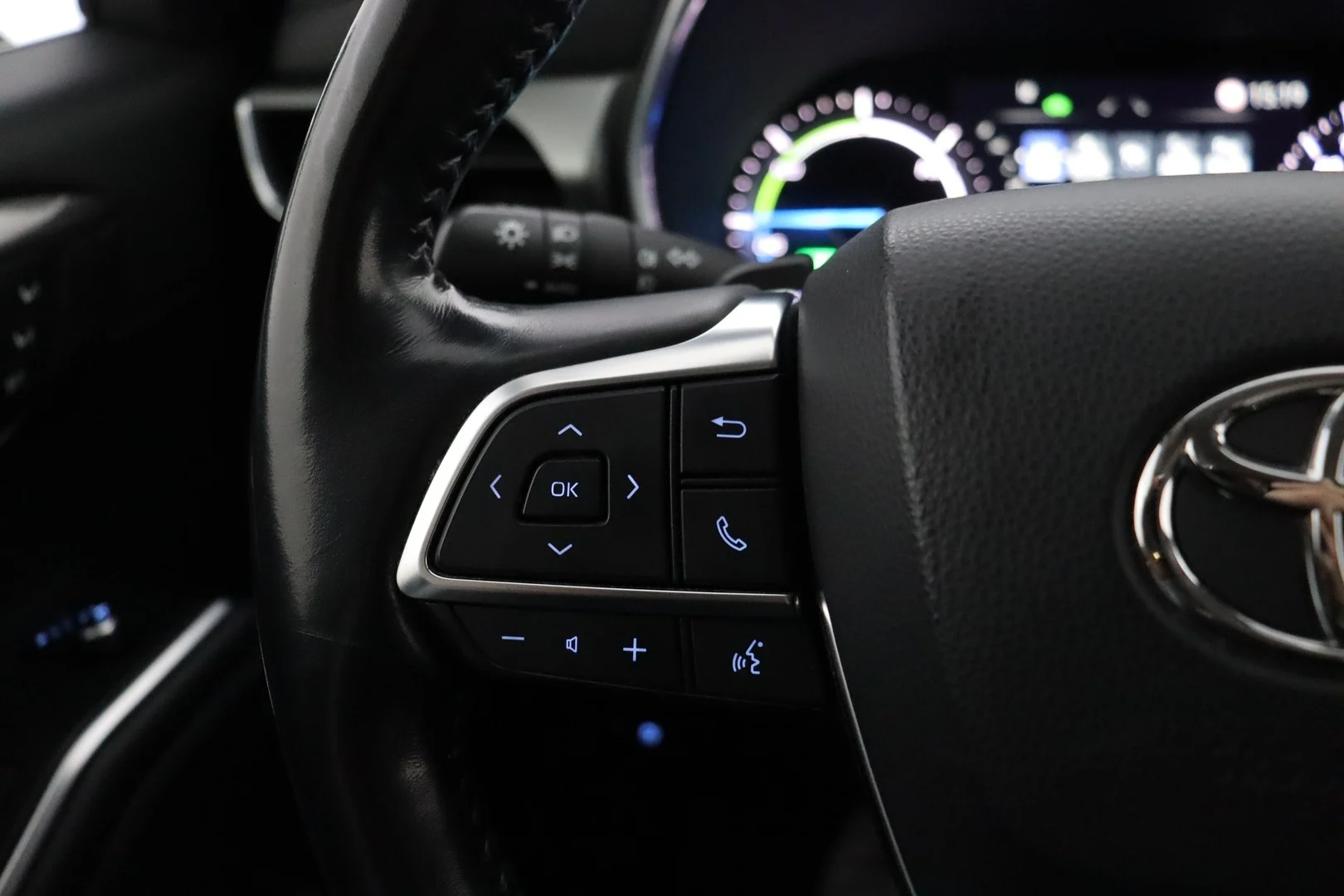 Car Image - 5gL9KyvvdvDW87riemua7H