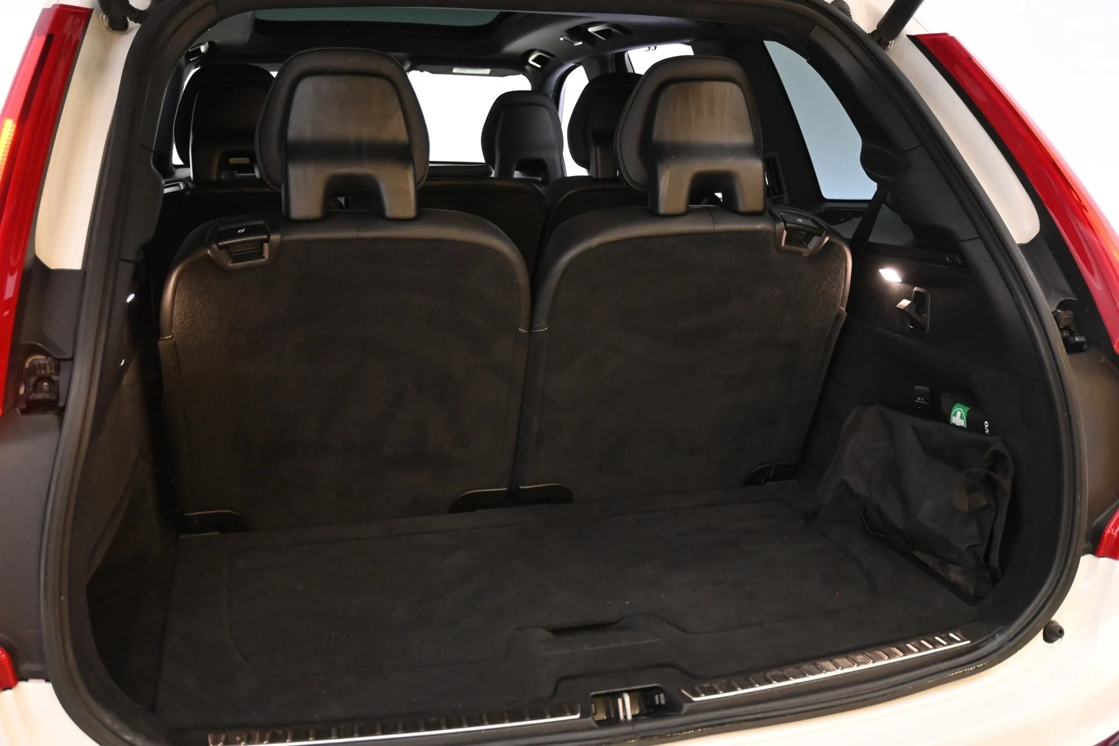 Car Image - 1Lwvbtd7SEDx8hENcaVgSB