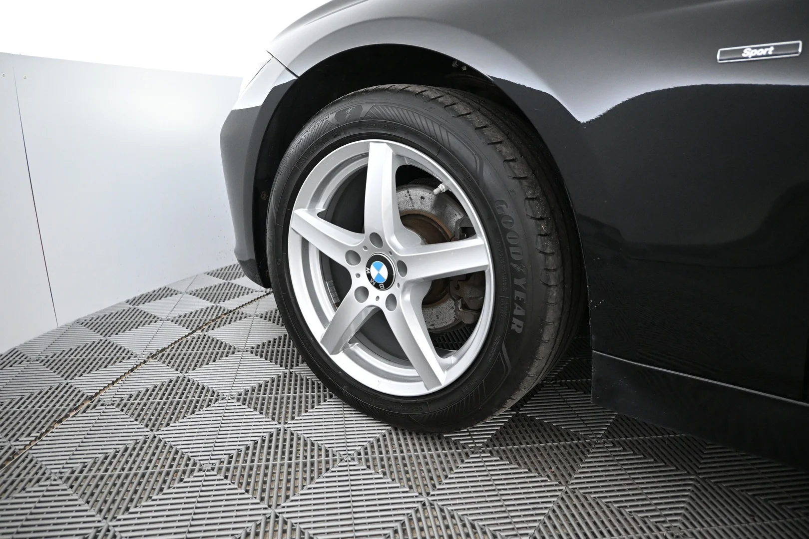 Car Image - 2ojK1j6jHjVob1idF7A29Q