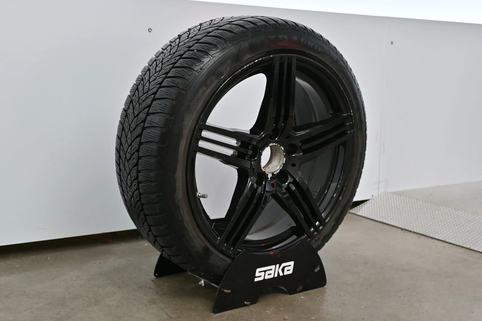 Car Image - 1P833J1erQ1gr7Hvv1kKkf