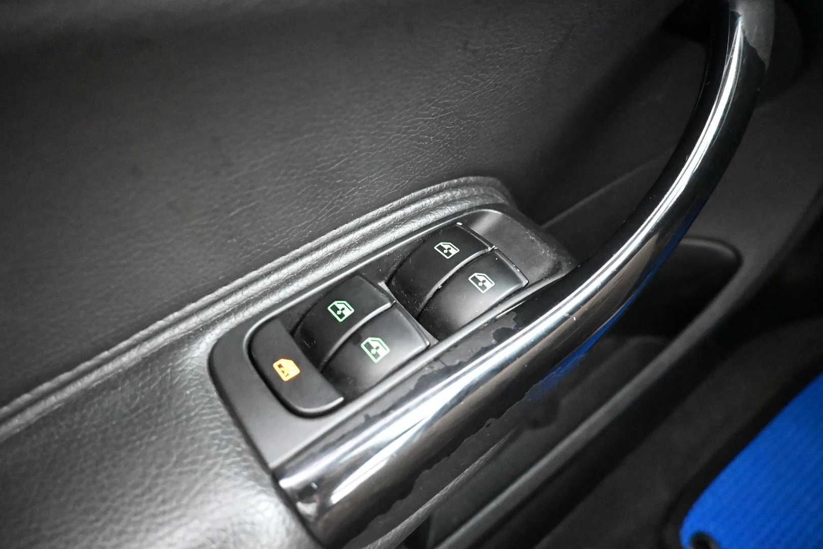 Car Image - 6E2EwOge2NHXf2IOn43Sav