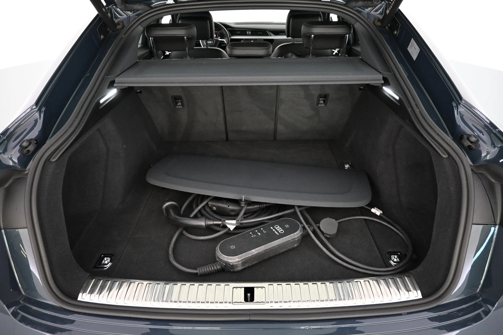 Car Image - 3VgidGU4GjRGluOBAdLlKo