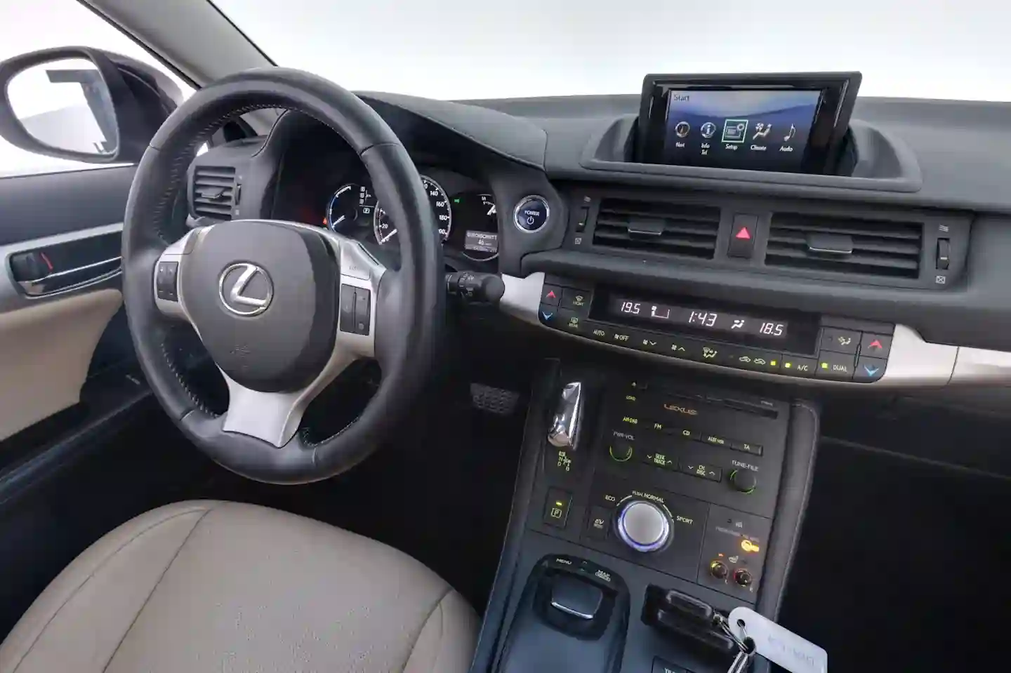 Car Image - 1UCF2guhVYGHKO4Mzm1eNm