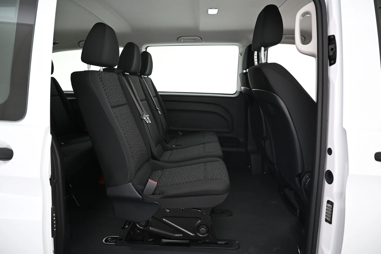 Car Image - 43i0VnkIXdHaSrc7SyA2Jv