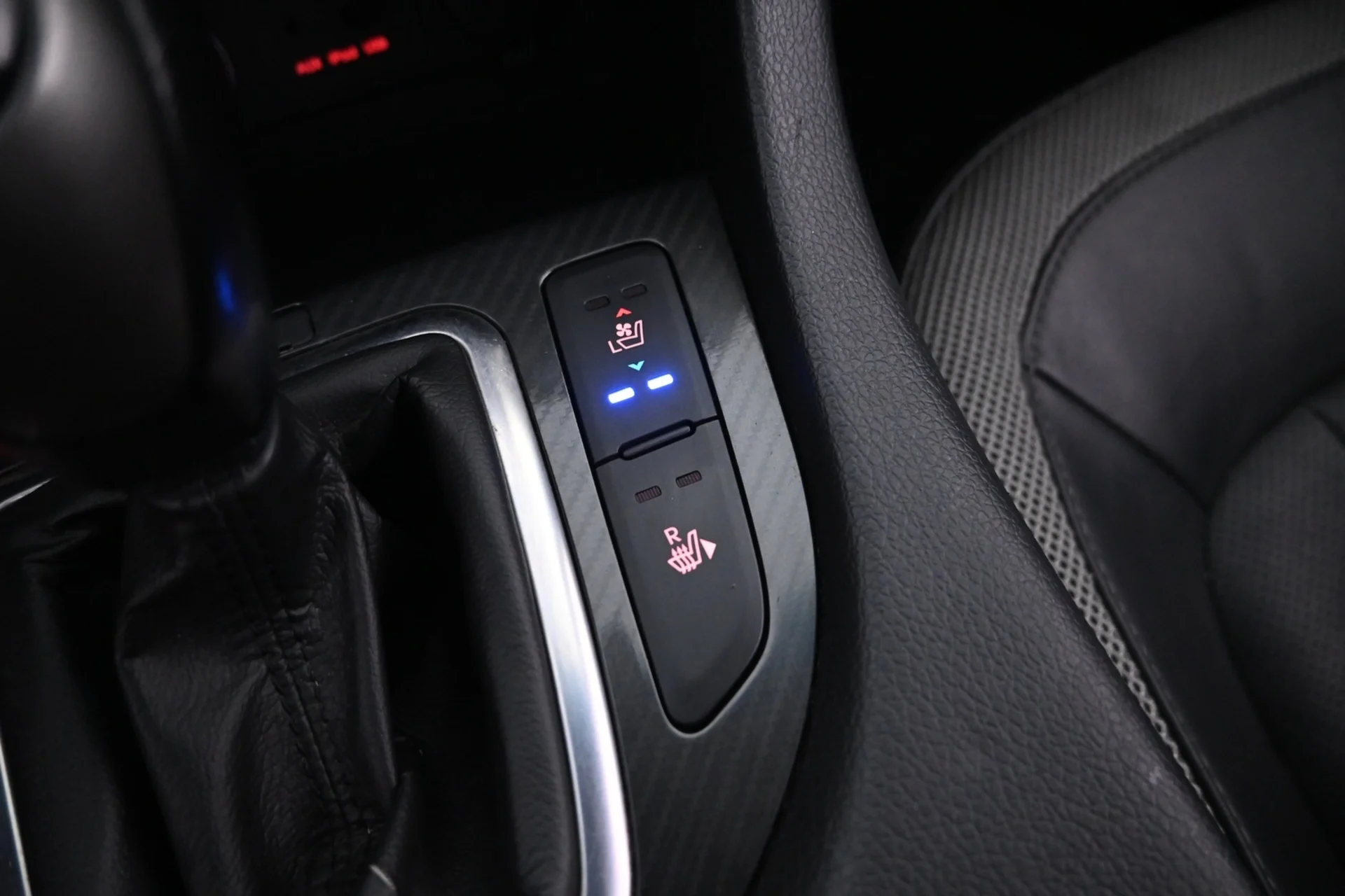 Car Image - 3GlC29pUZ2r3MhXrVqUg4L