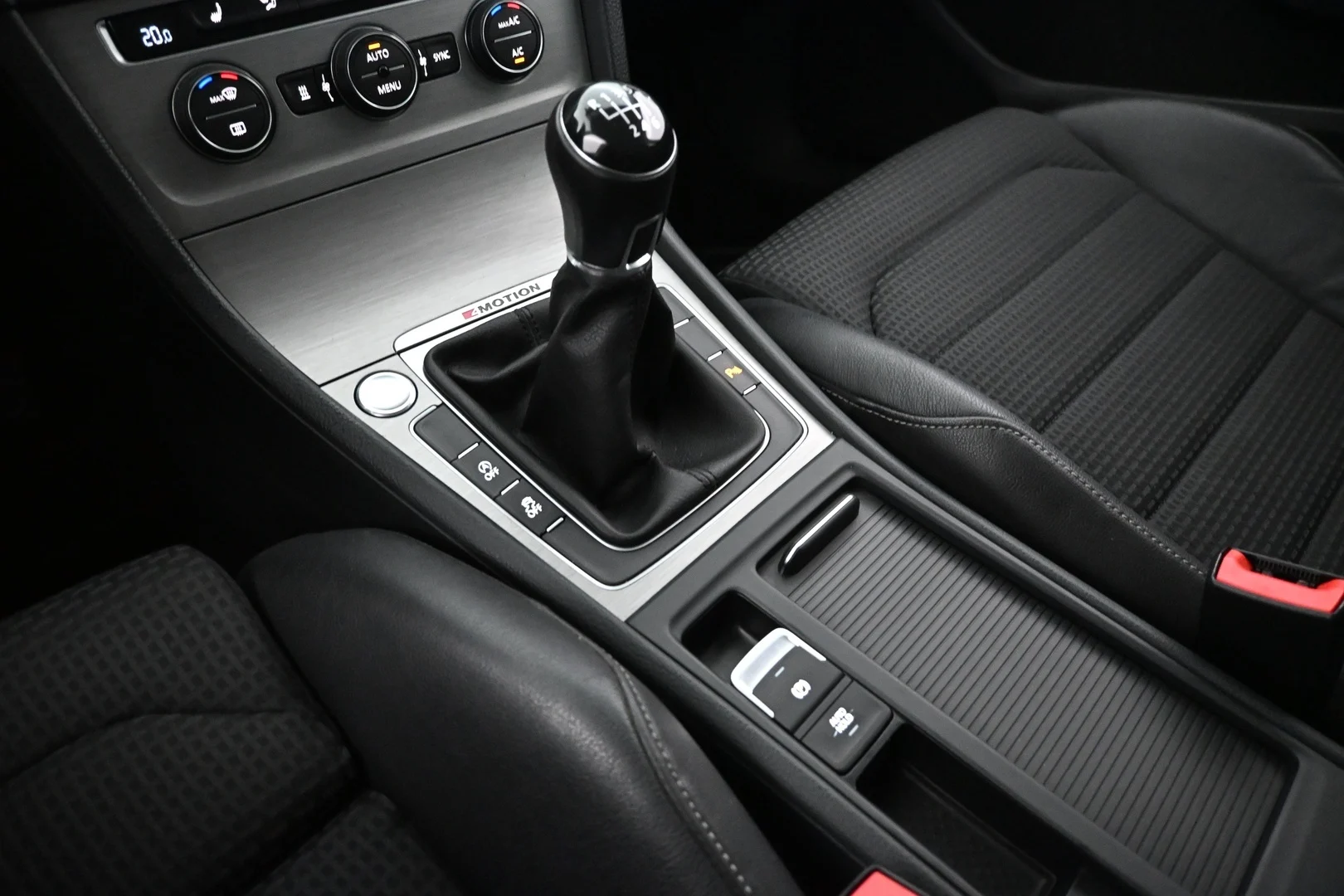 Car Image - 2ufvsnnxrVduYFEP0Vq4dH