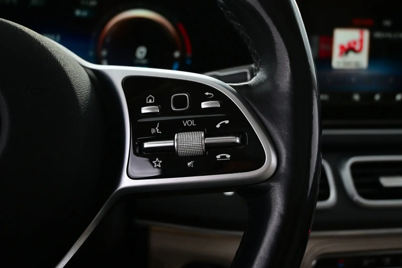 Car Image - 5D7Zs0TbMogOrFrRv7hhOr