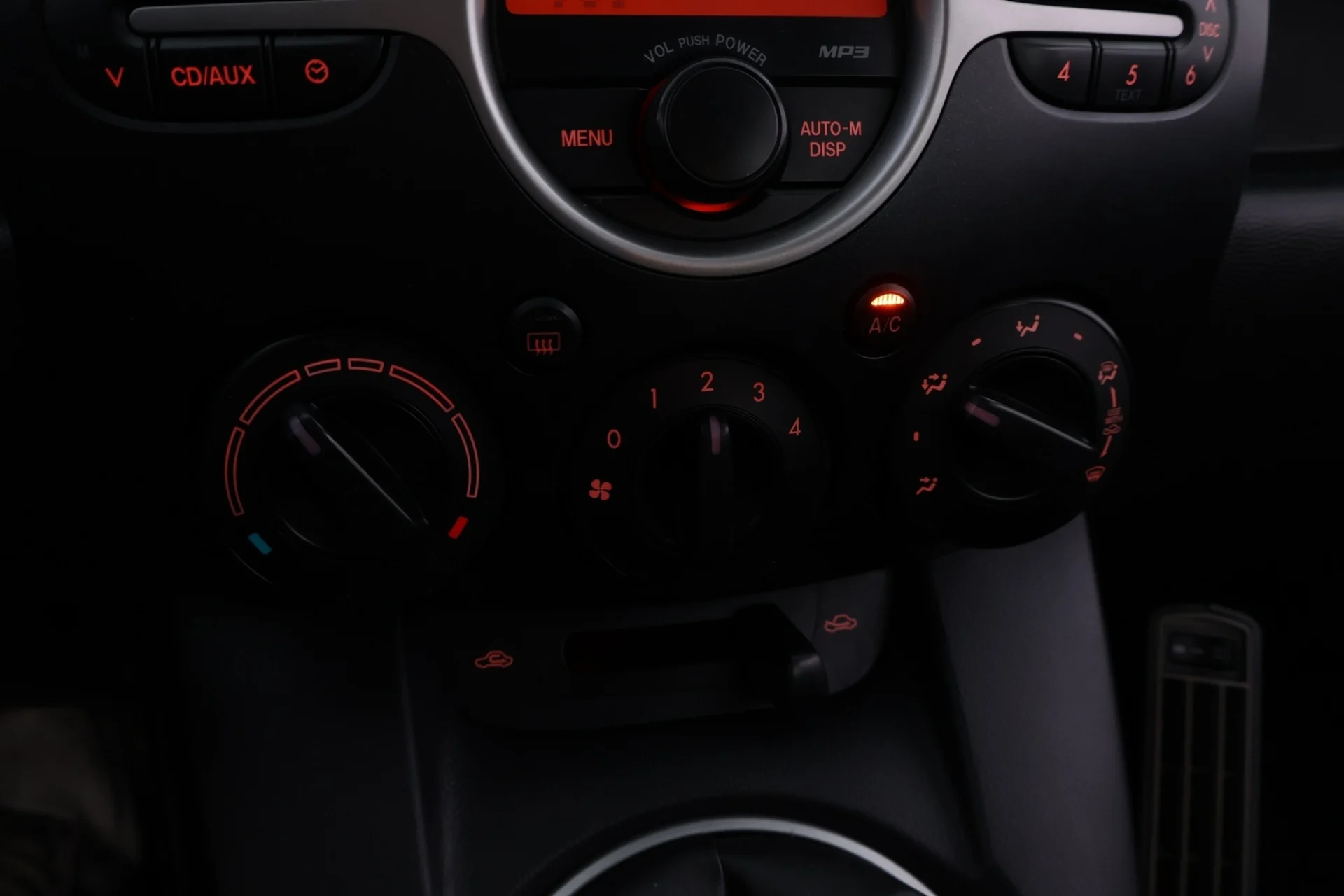 Car Image - 7EVpKj1yZwUN1eYrNr4uKQ