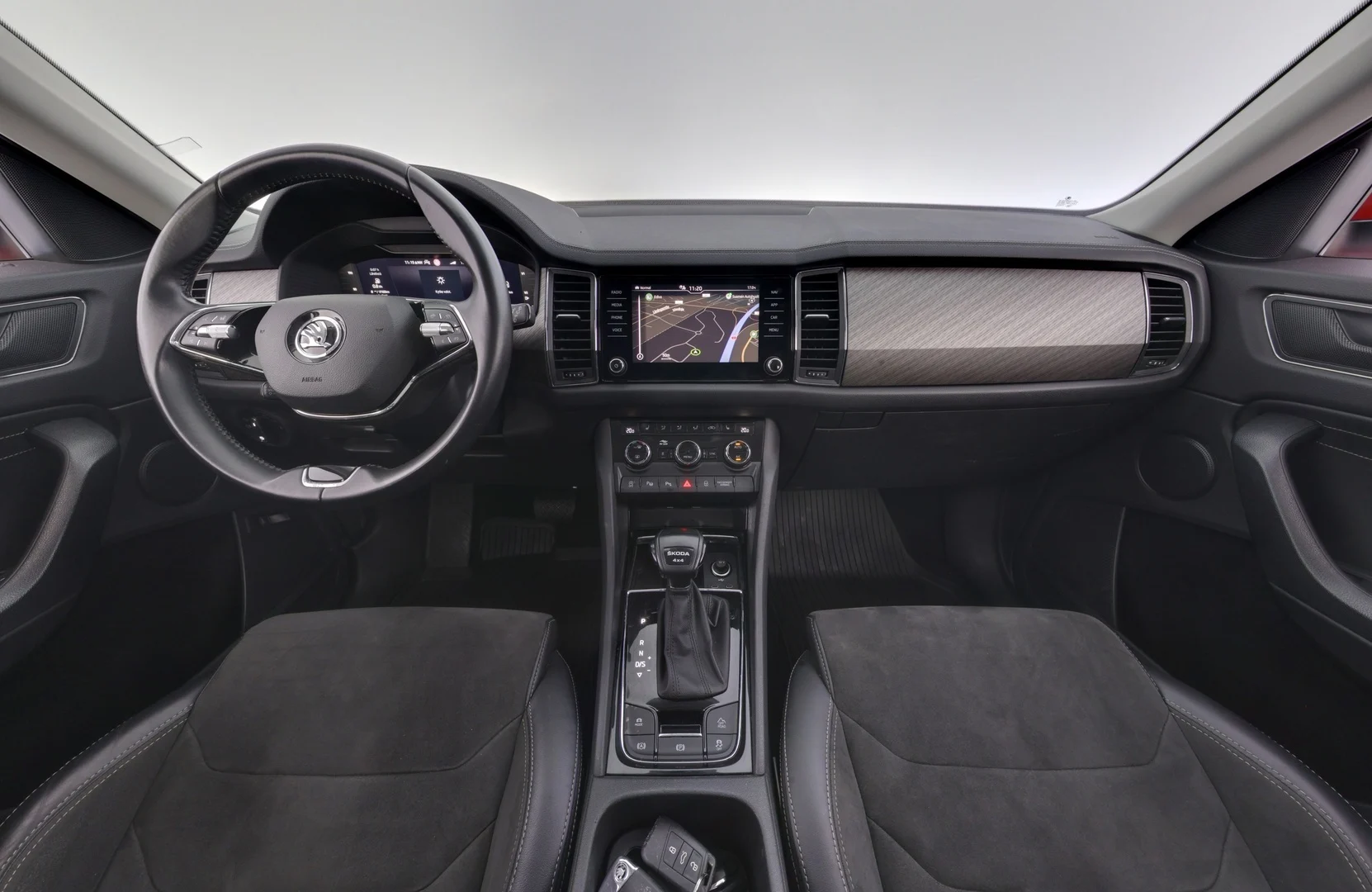 Car Image - 1DeC7EYuHEr5F3l9x06Oos