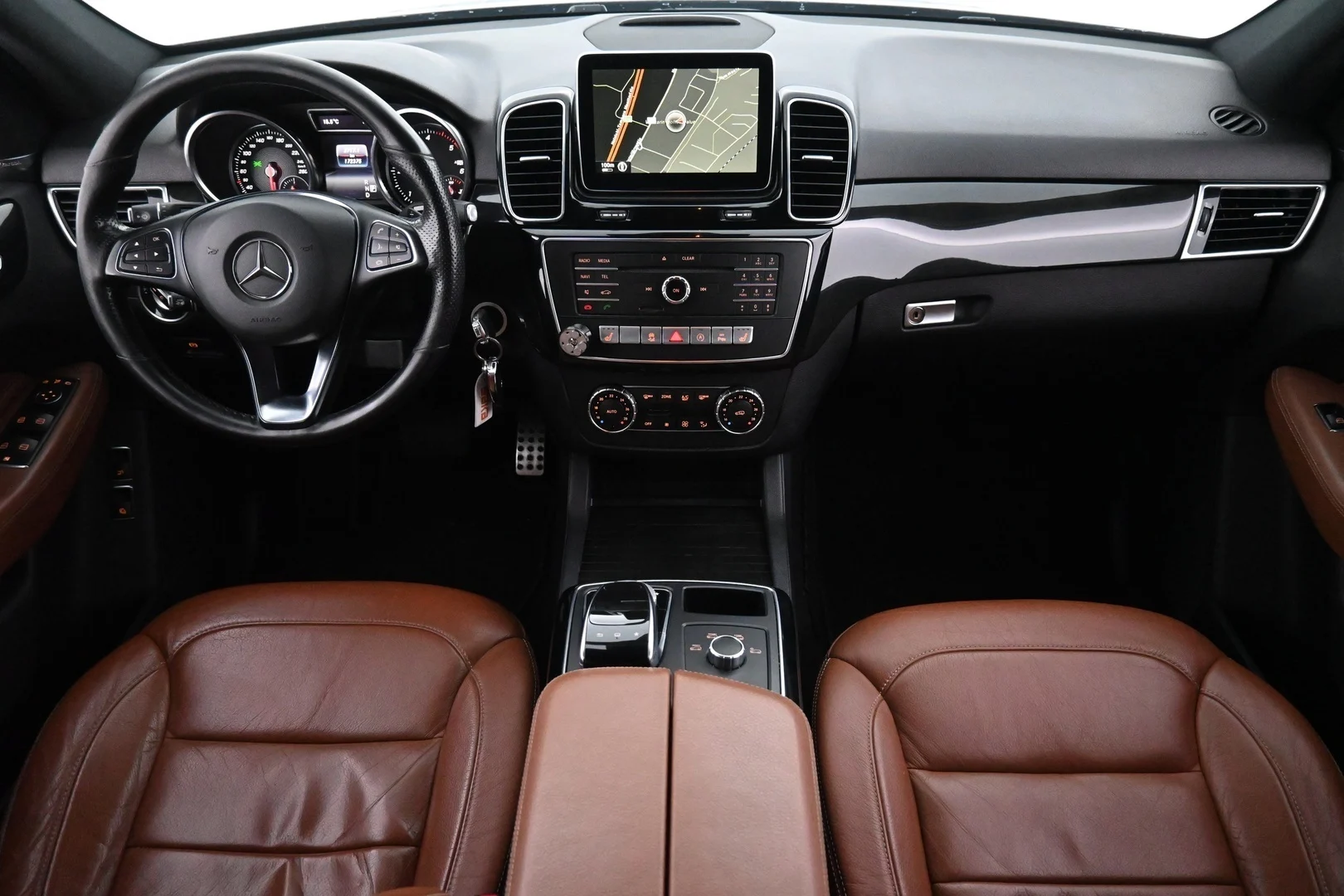 Car Image - 48q6xSqn4uulk5SGxpsdjL