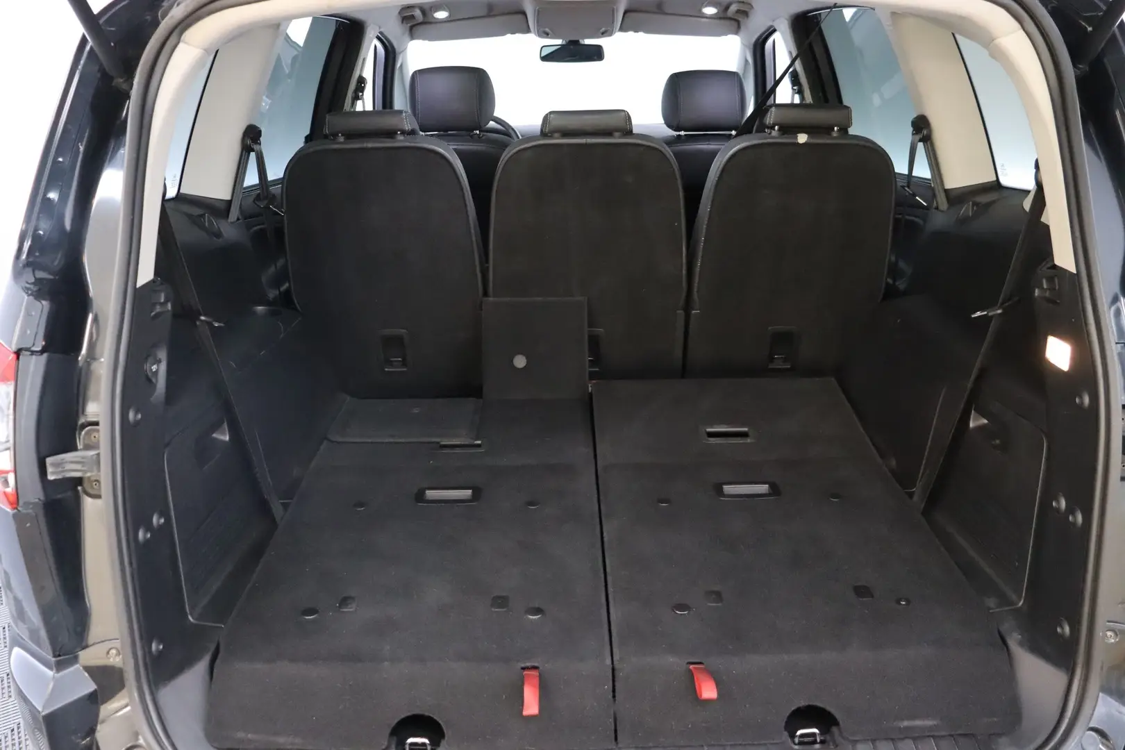 Car Image - 2GLqAUCwZXoQflogLcaJBr