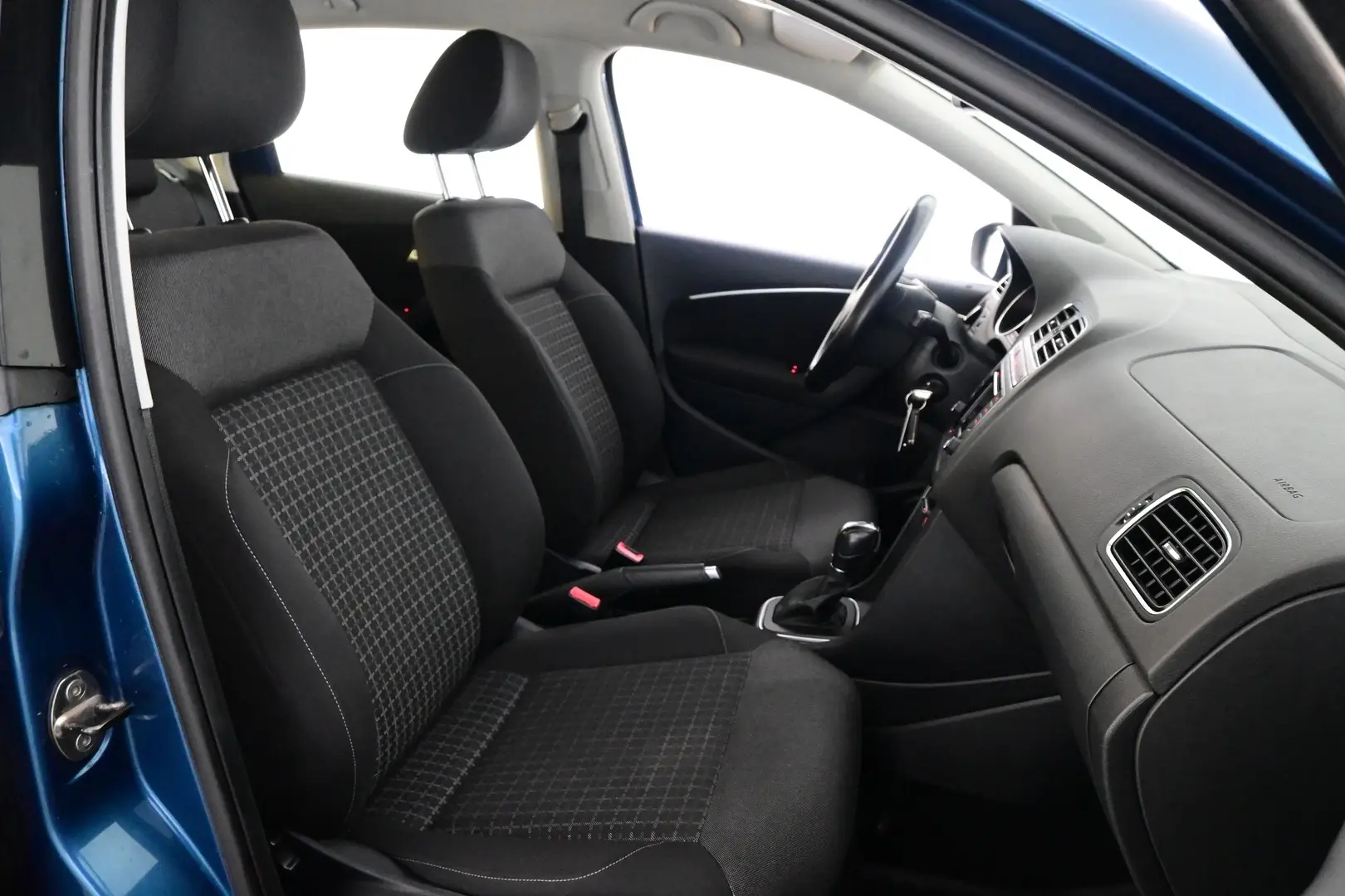 Car Image - 38JC7686KQOz9tzfh1WDAS