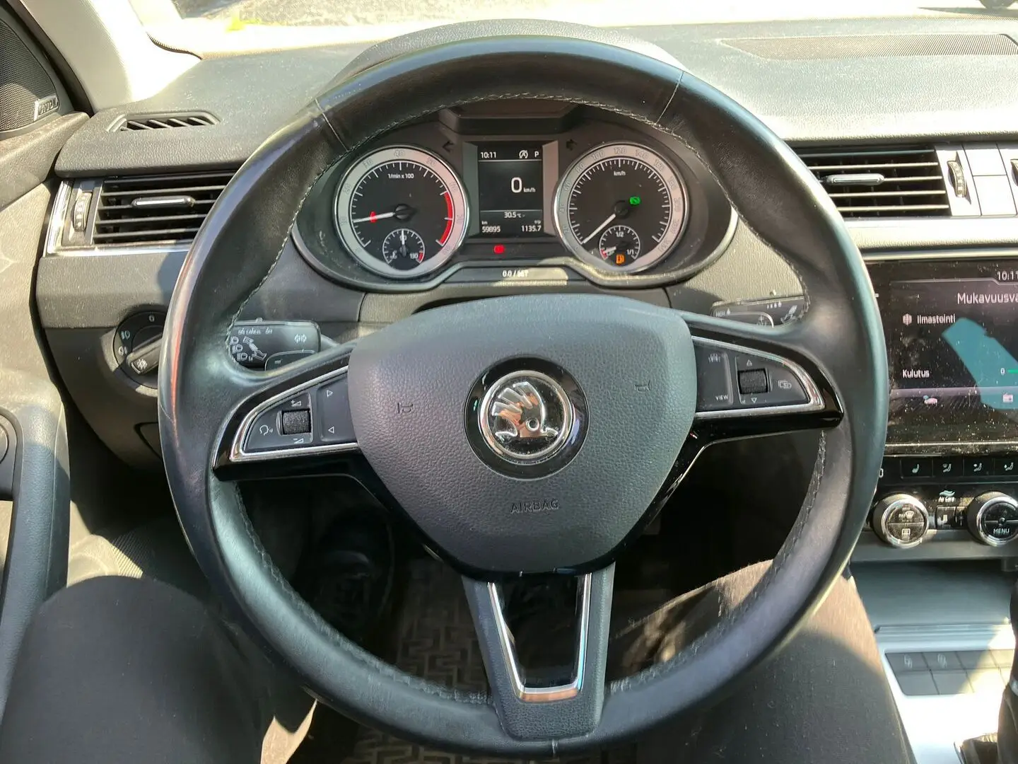 Car Image - sdPKxsGzL9kKH438wTOgi