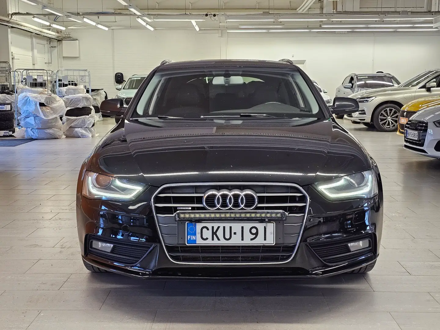 Car Image - 6wnUzD850k42O3SyLzFYYm