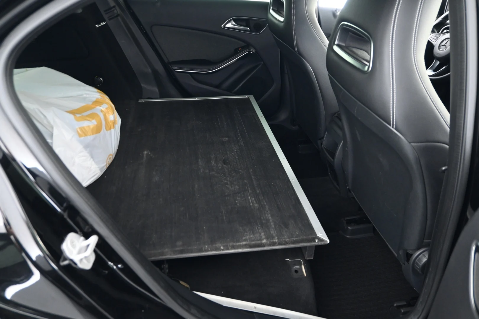 Car Image - 3VxPfisuCeFbwjtZDllHIx