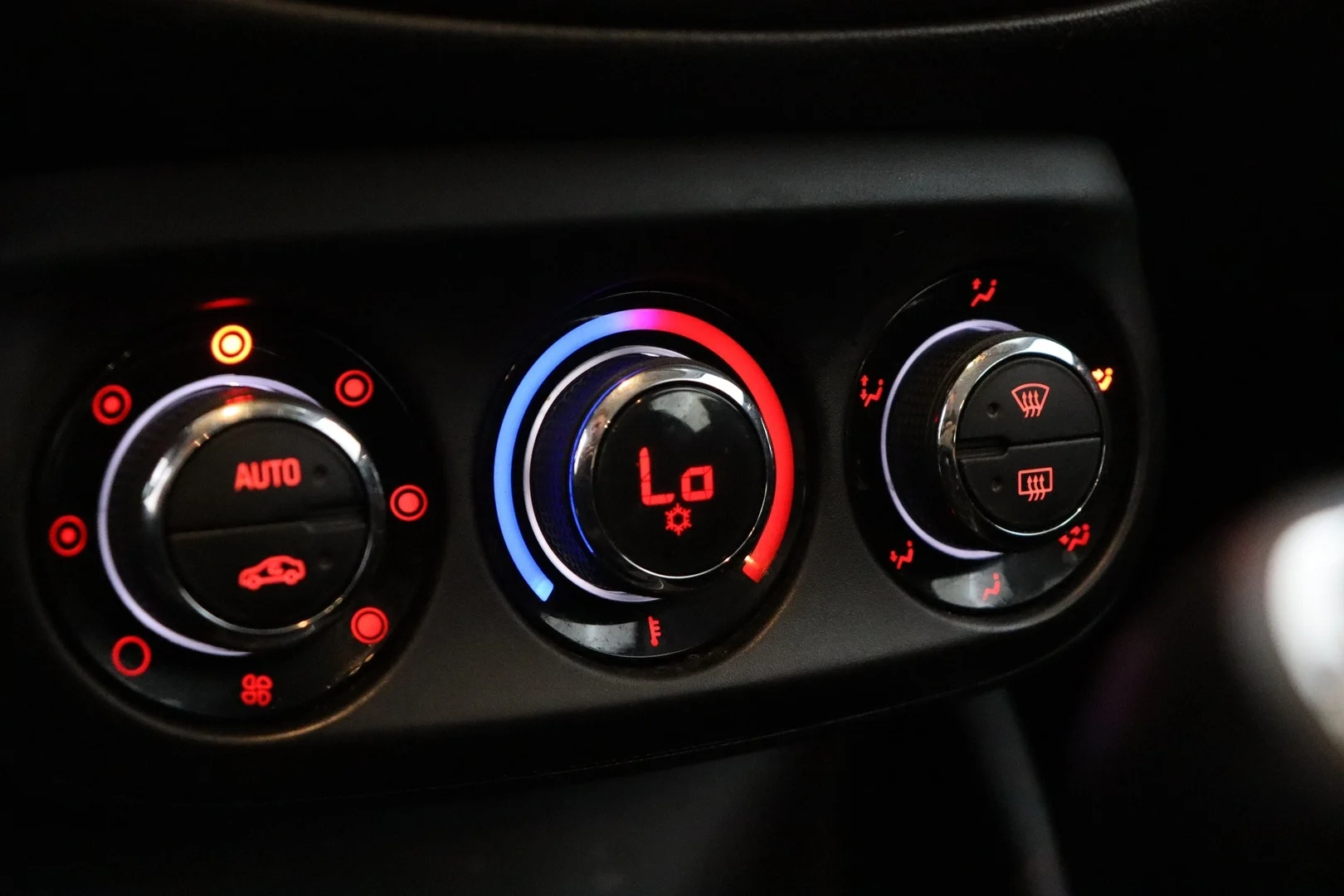 Car Image - 3D8P4cFbMTKtgvNBO8tri2