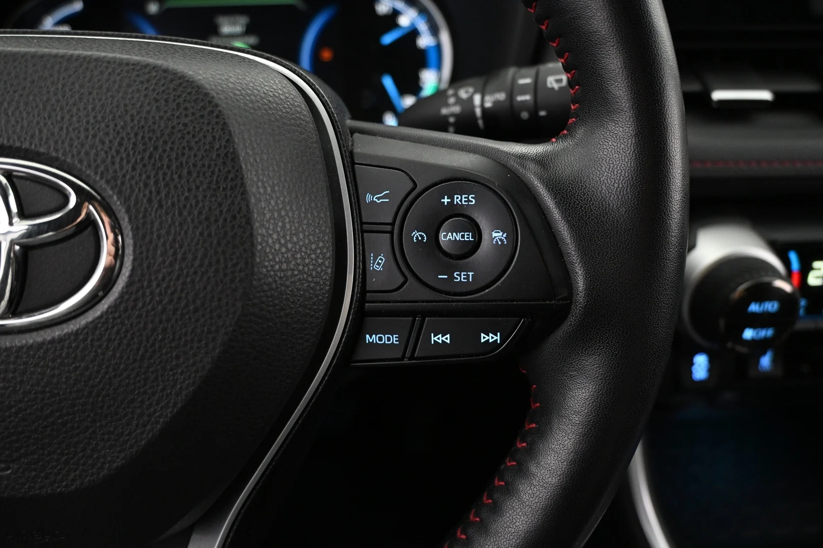 Car Image - 6jFHGJblwe97WWn1fMWNJ7