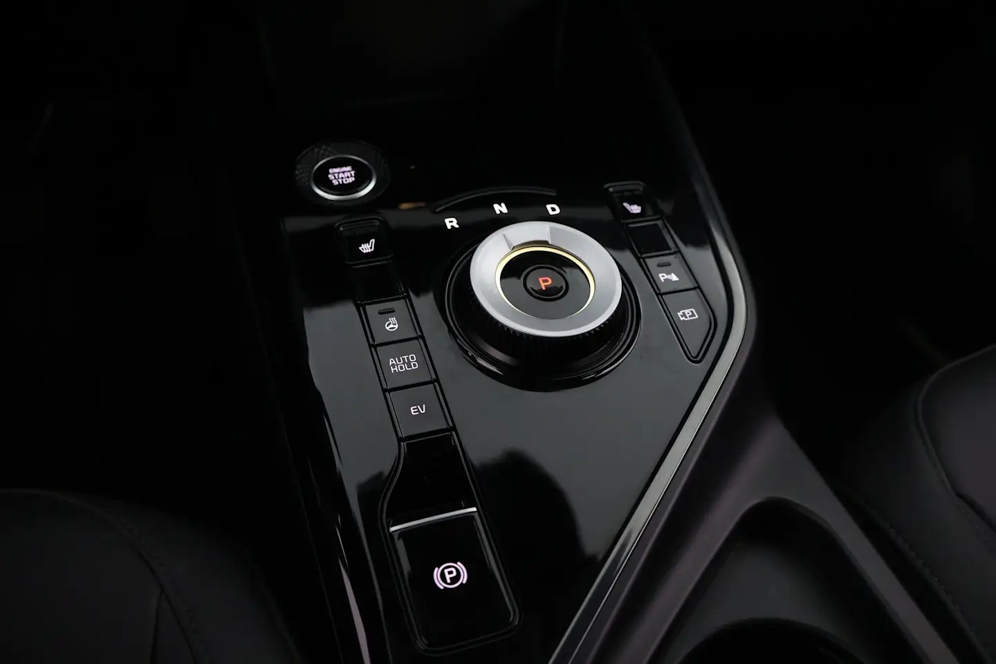 Car Image - 2QgLjPWQxruaf6wF6aLM5o