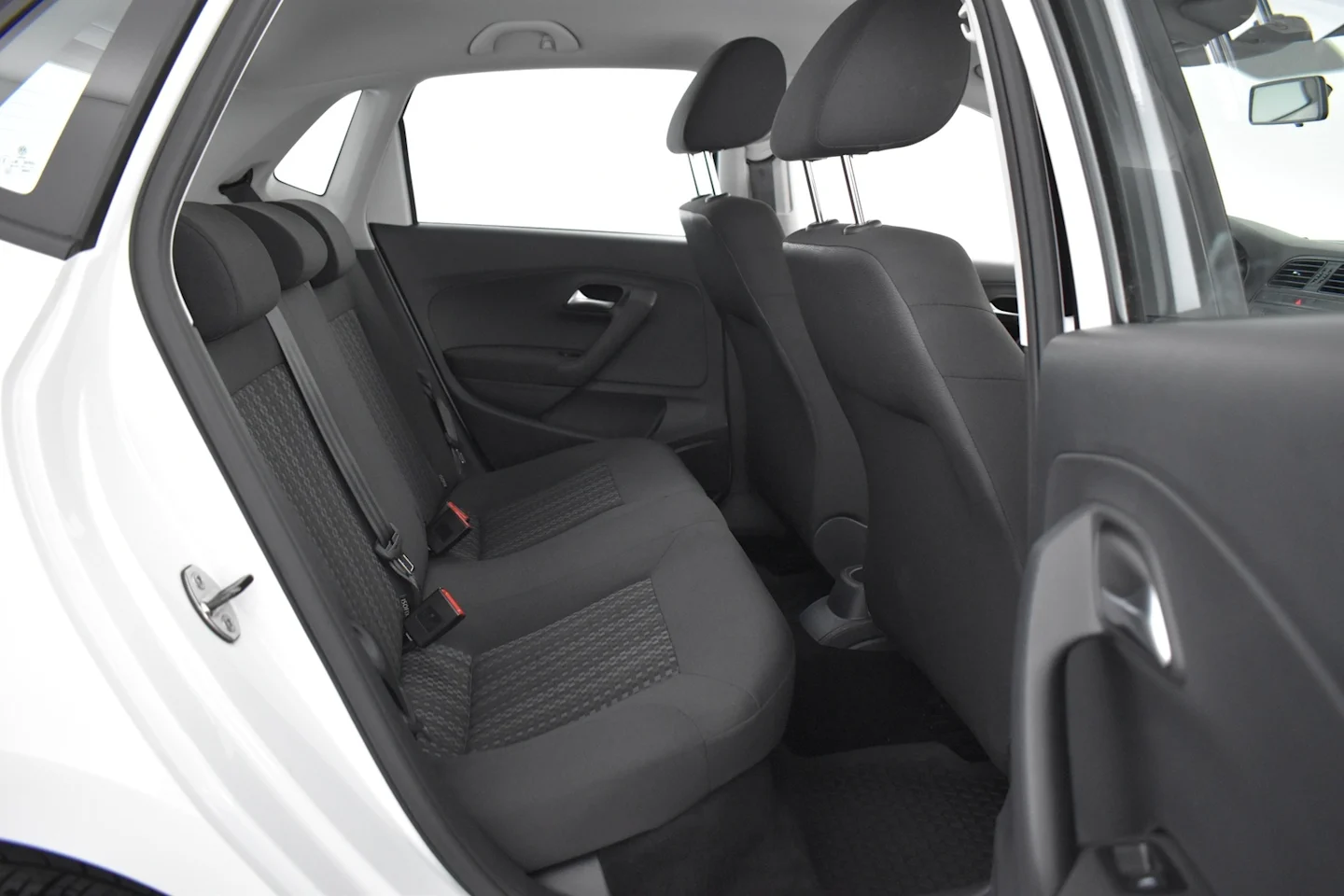 Car Image - 3P4i5oowBSbQaZFwJTfRf8