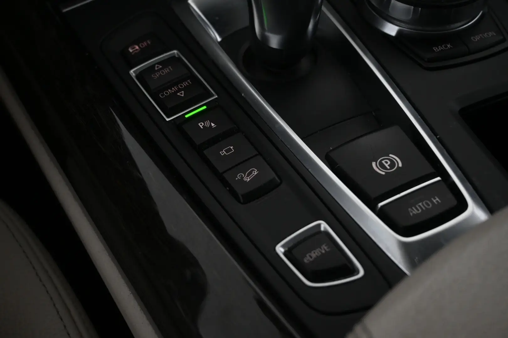 Car Image - YPvuYwIwcK2oAwe3yBqbM
