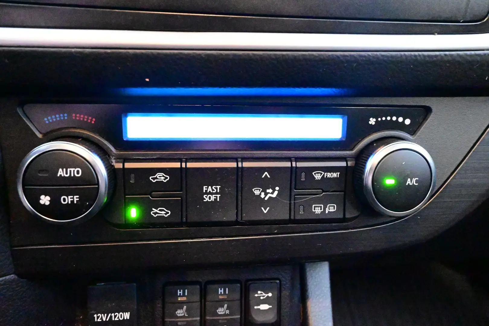 Car Image - 1FgCoj7BS8nRP833VPyLqE