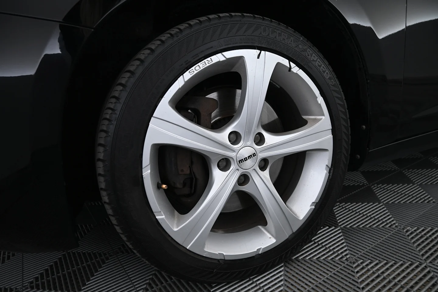 Car Image - 6DjbjsirjHqOL8QjM8KXnV