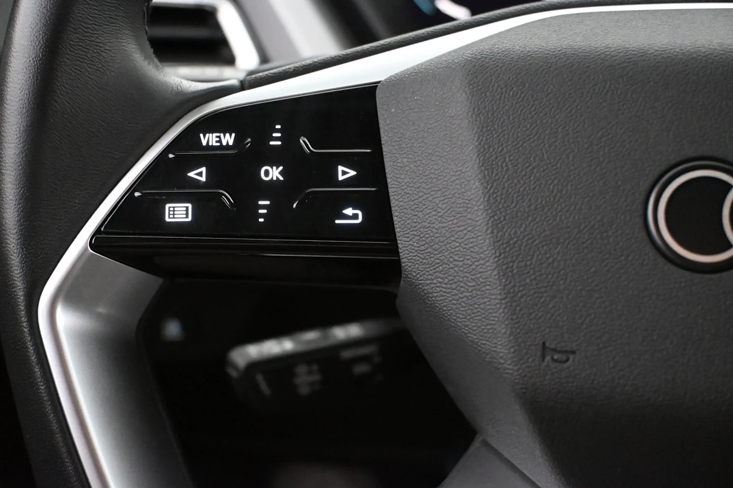 Car Image - 6MiWplxDs9qsCRSJSWO4o8