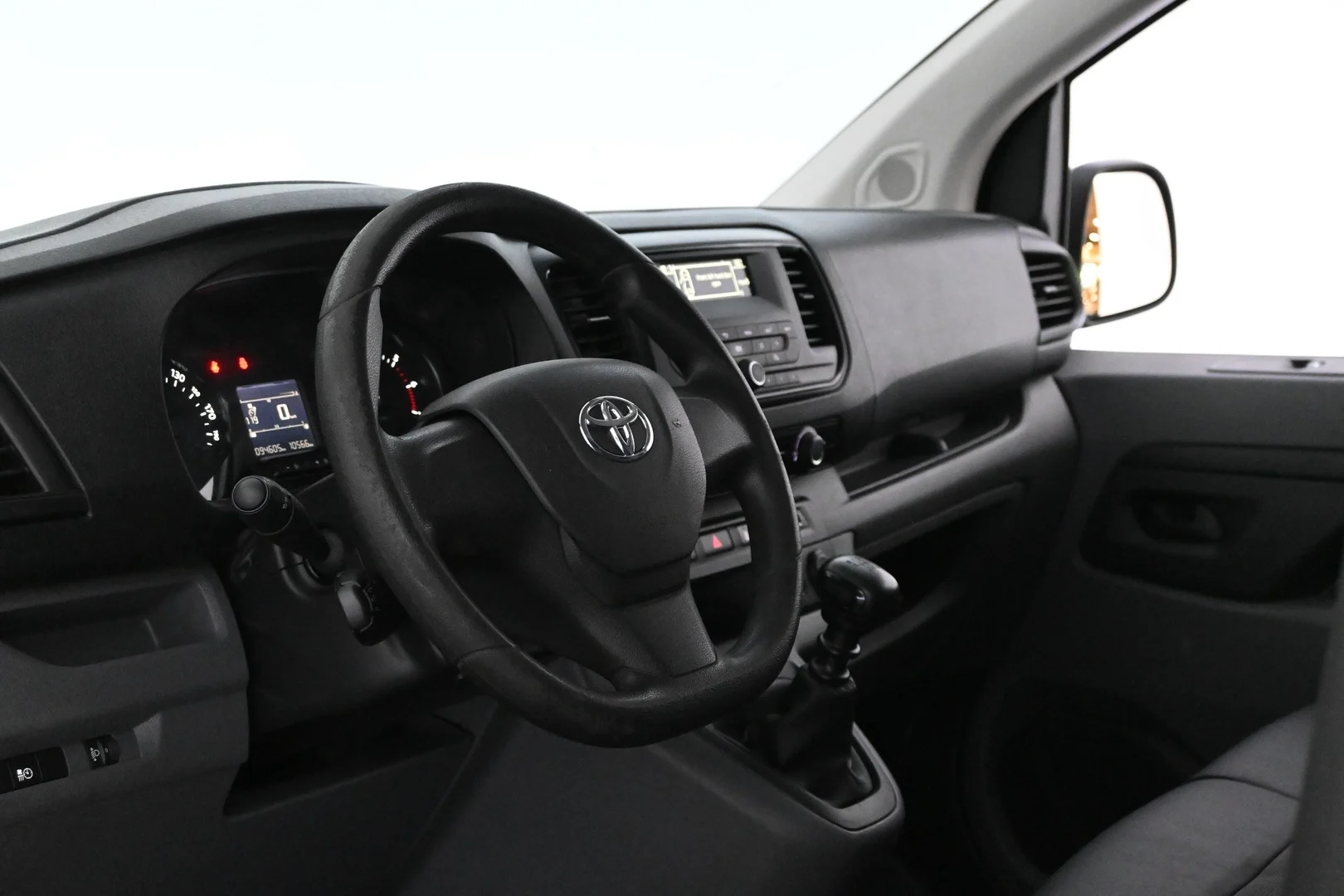 Car Image - 6NWsVnRljGOCtaGxndhh2J