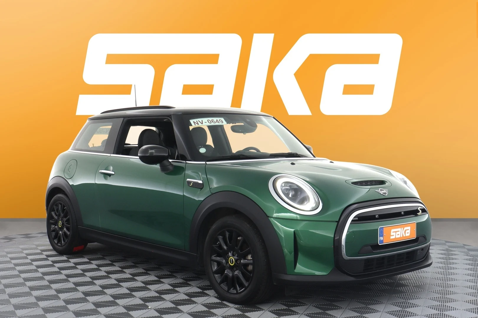 Car Image - 2oORLk1a5Y1fD9BzCq03nq