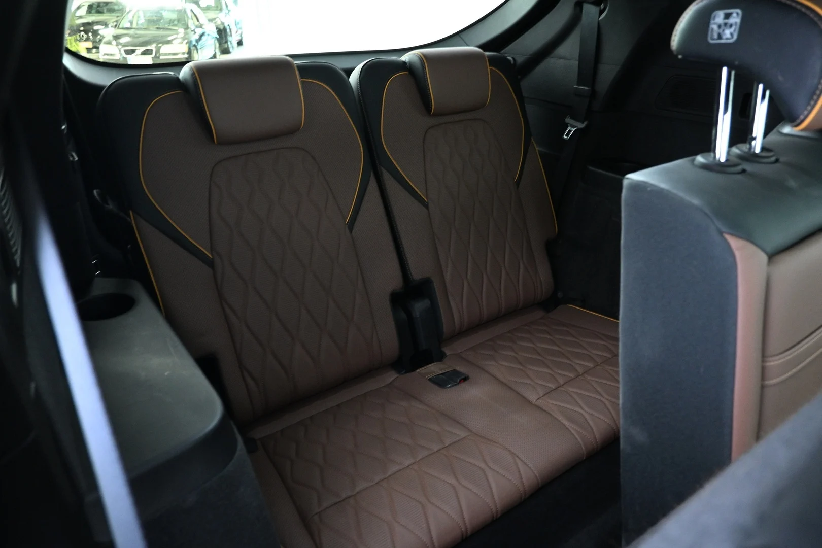 Car Image - 5Df6bEQ2FTV7ZsdqO6vlHz
