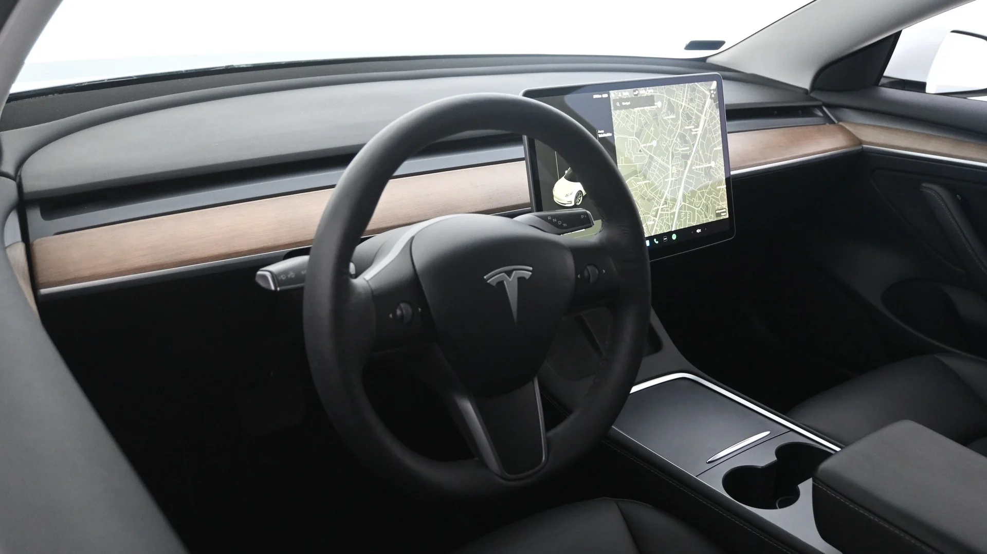 Car Image - 17iFfma0fzE860T9CVjdm0