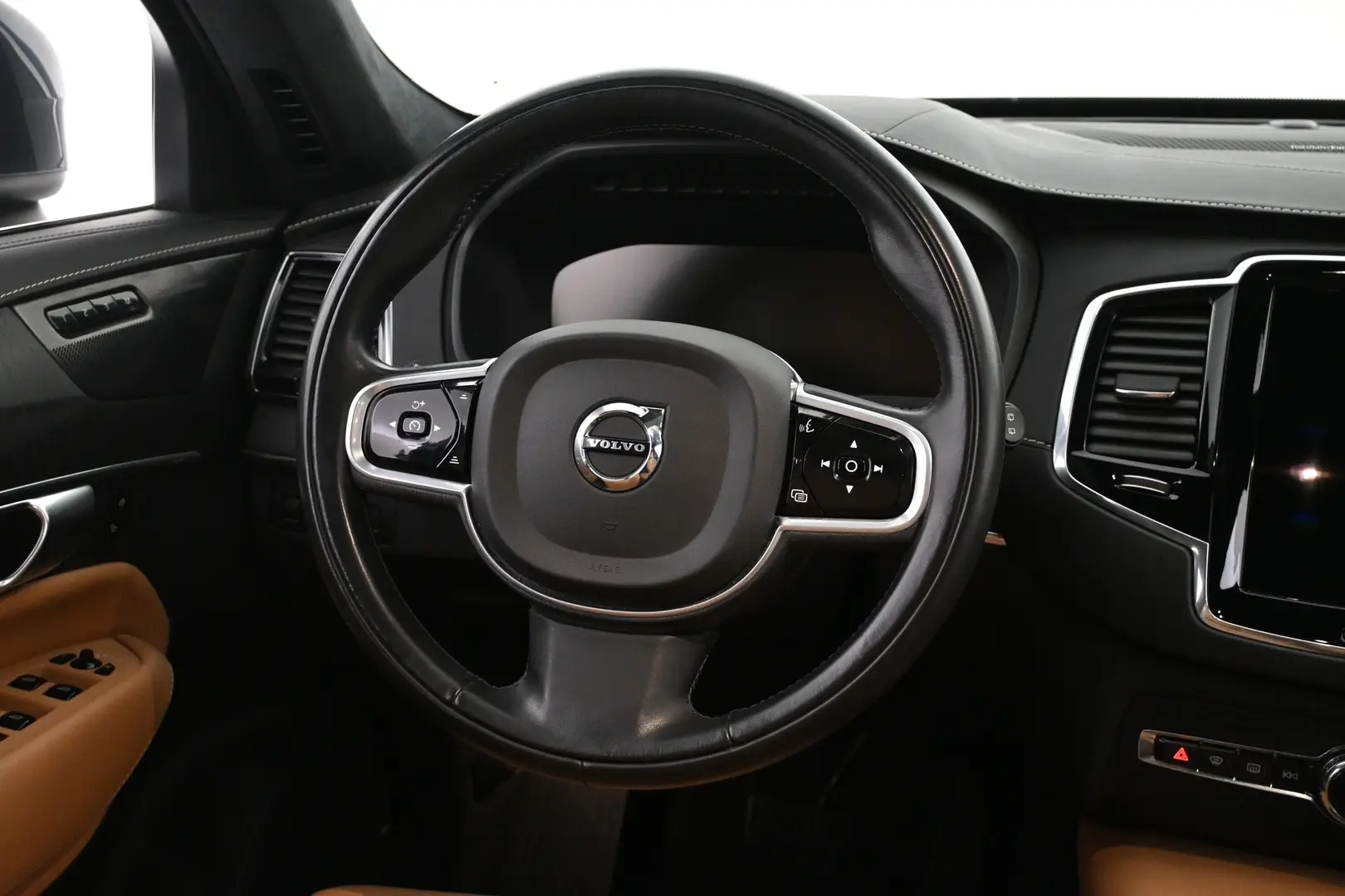 Car Image - 6XBDlkYzU5XSjPyHSQHMCu