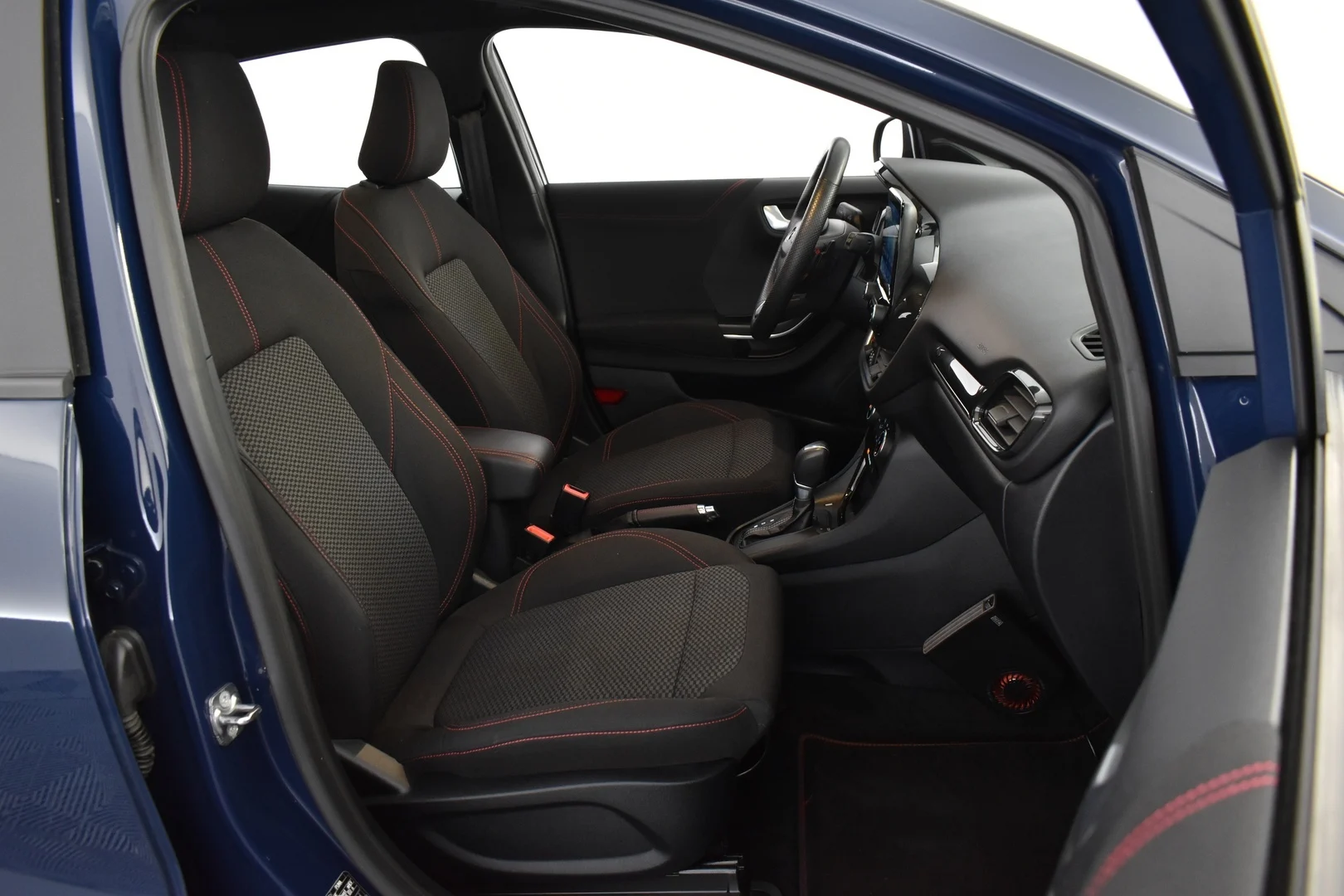 Car Image - jKFBBLoPJ8lPw8o6OrSou