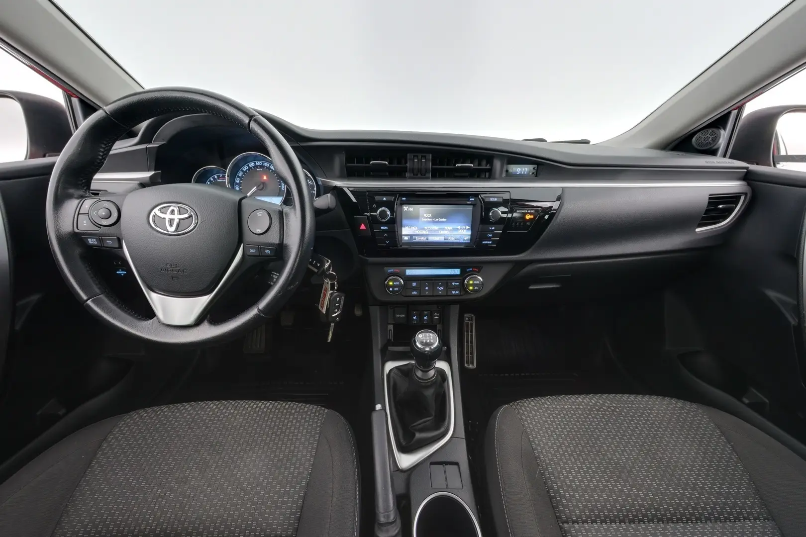 Car Image - 760EdOZdbvPjGBcDzxnoob