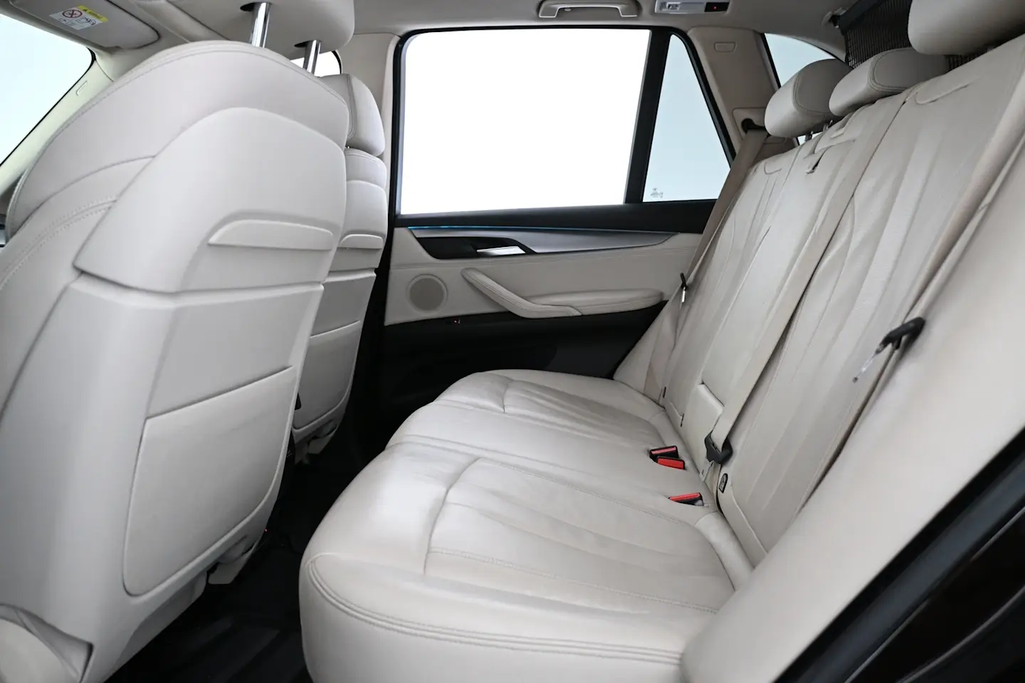Car Image - 3BiXasRSgexiy3OvV16PDK