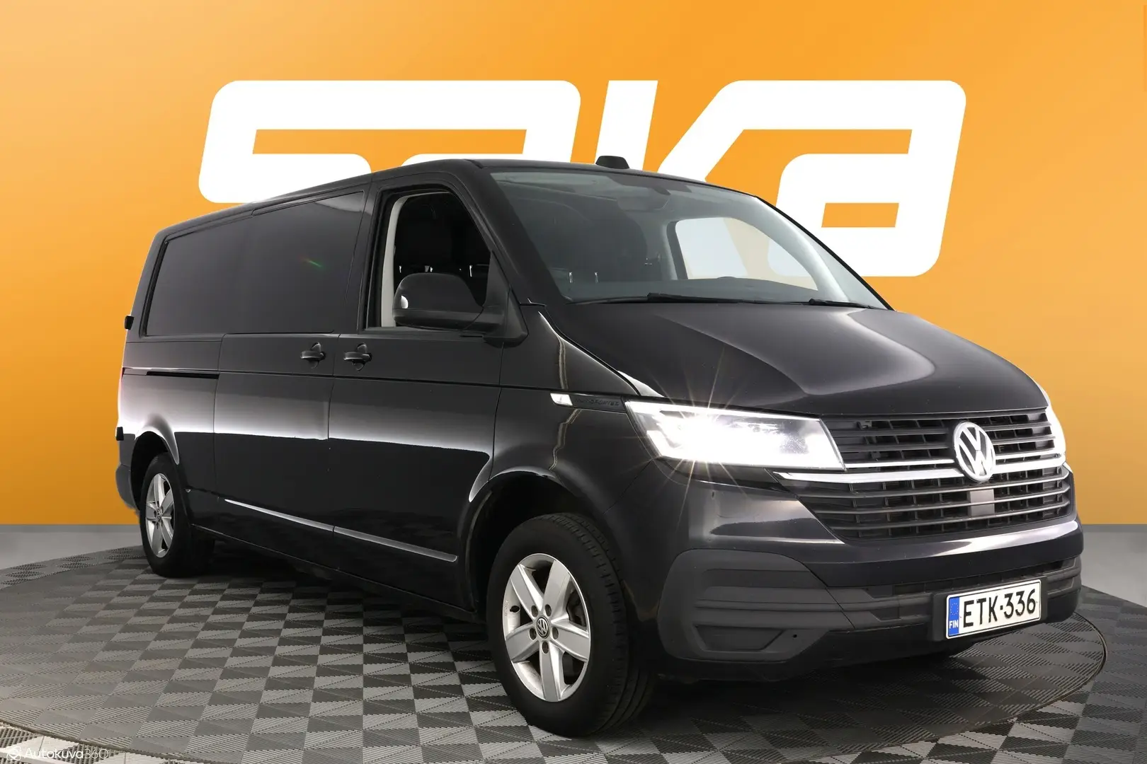 Car Image - 3mO0E0vQLAfSavE4qrhZWd