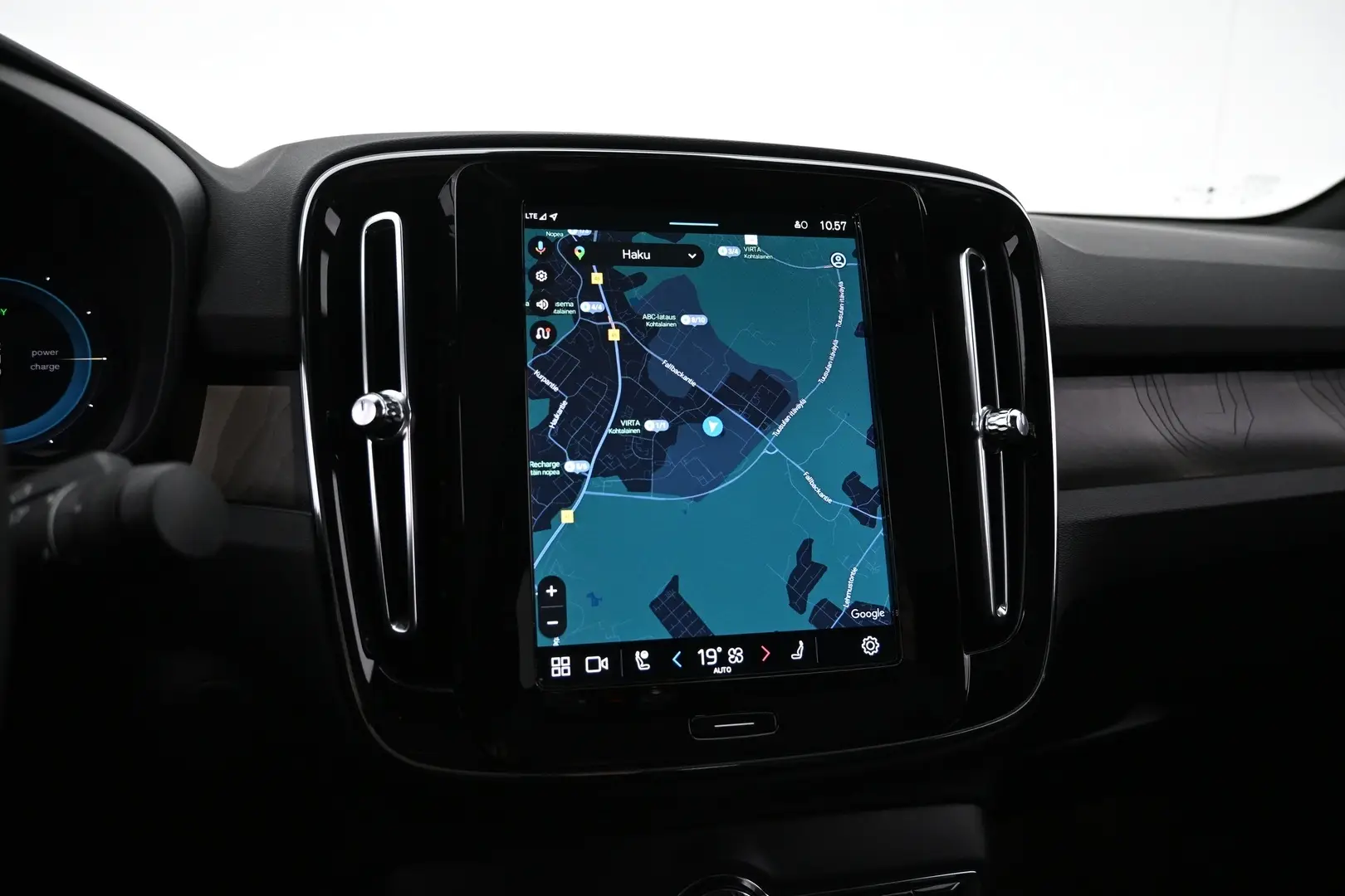 Car Image - 6UKbuzITK4E8LCB9dkqlAw