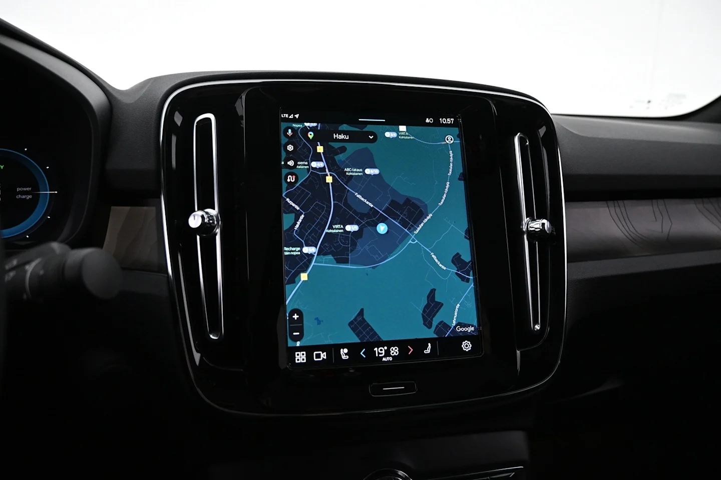 Car Image - 6UKbuzITK4E8LCB9dkqlAw