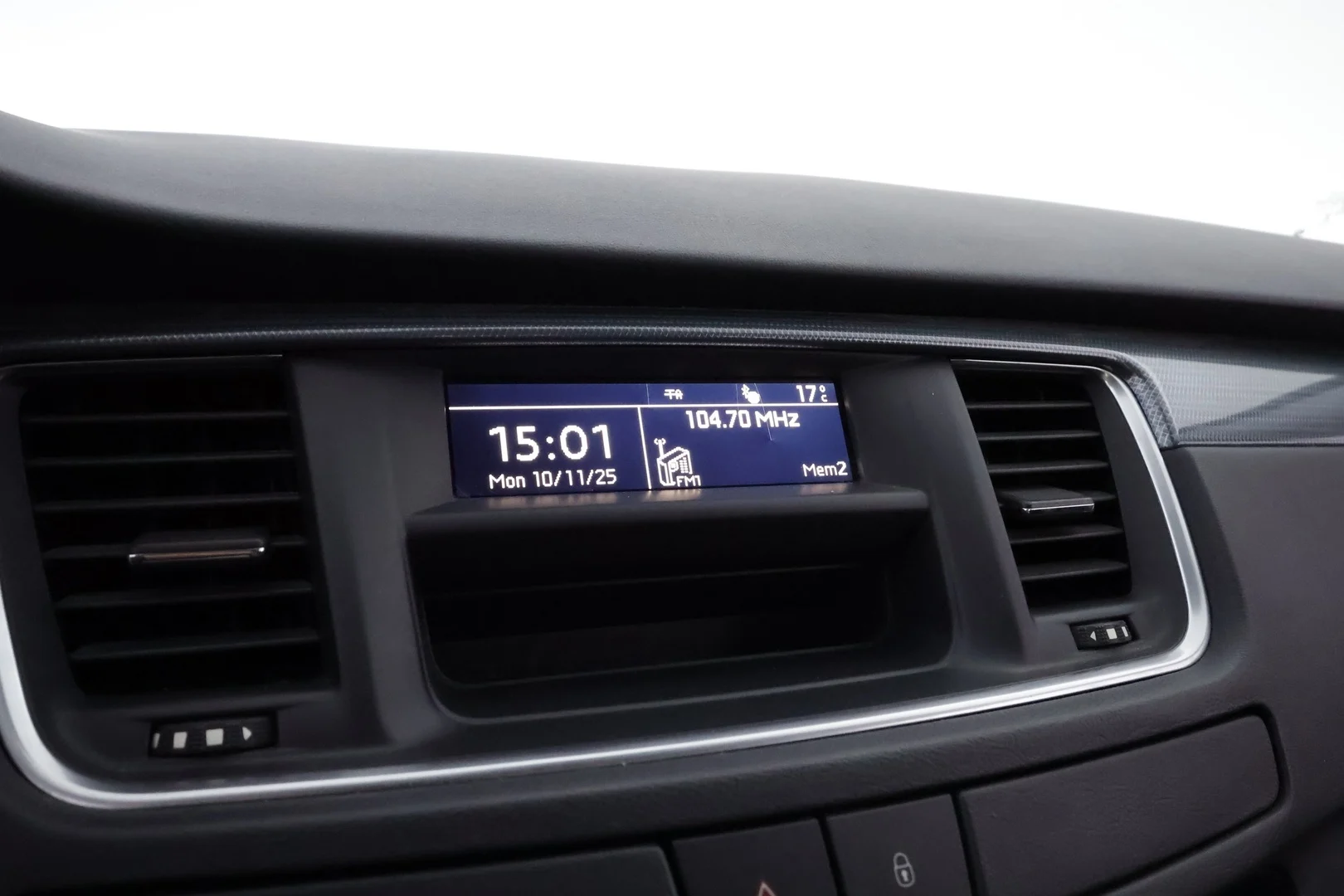 Car Image - 2rutqAn32AlBPOEljUgGSe