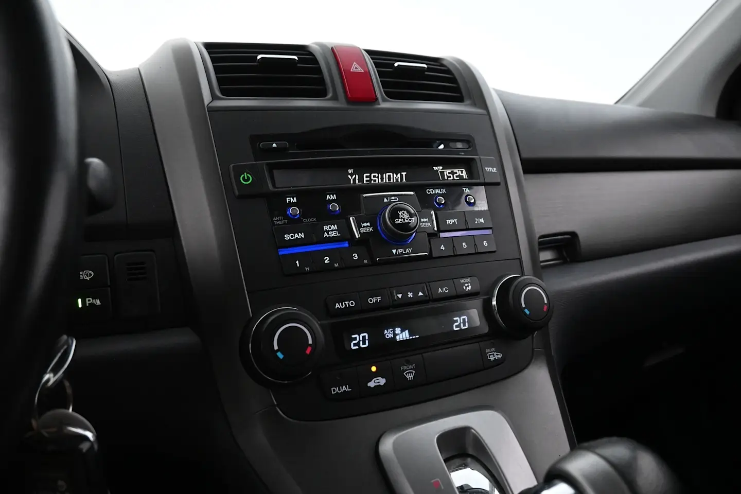 Car Image - 6eb9MIPrThN3MKyGdb0uZp