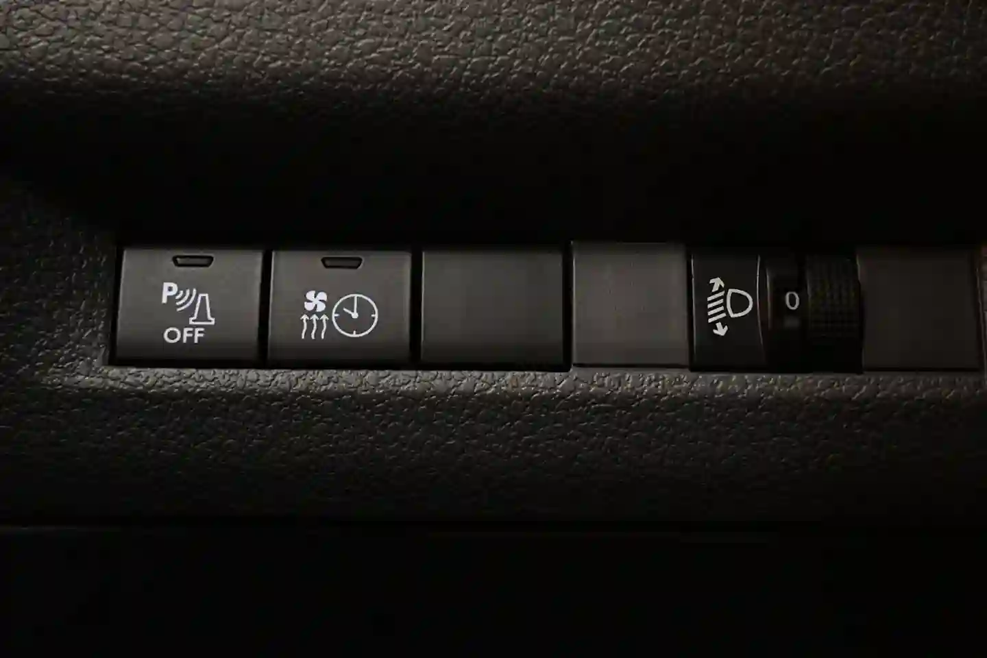 Car Image - 2oPVfkl1KgJVgvKasjnYLD