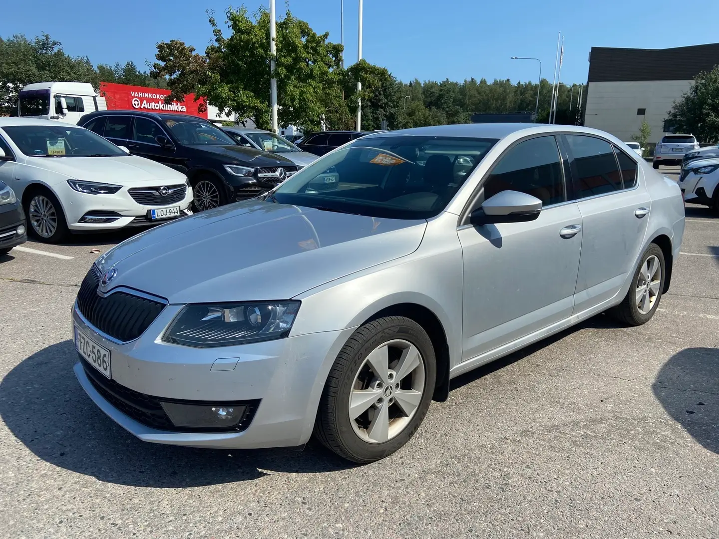 Car Image - 7fH9ATi2ufQmDMcmvsRx9i