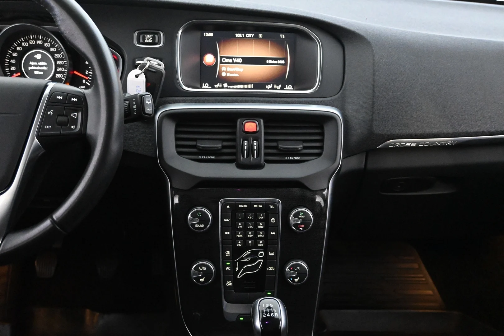 Car Image - 7lPIRqiTeBm3JRnAEOPbJK