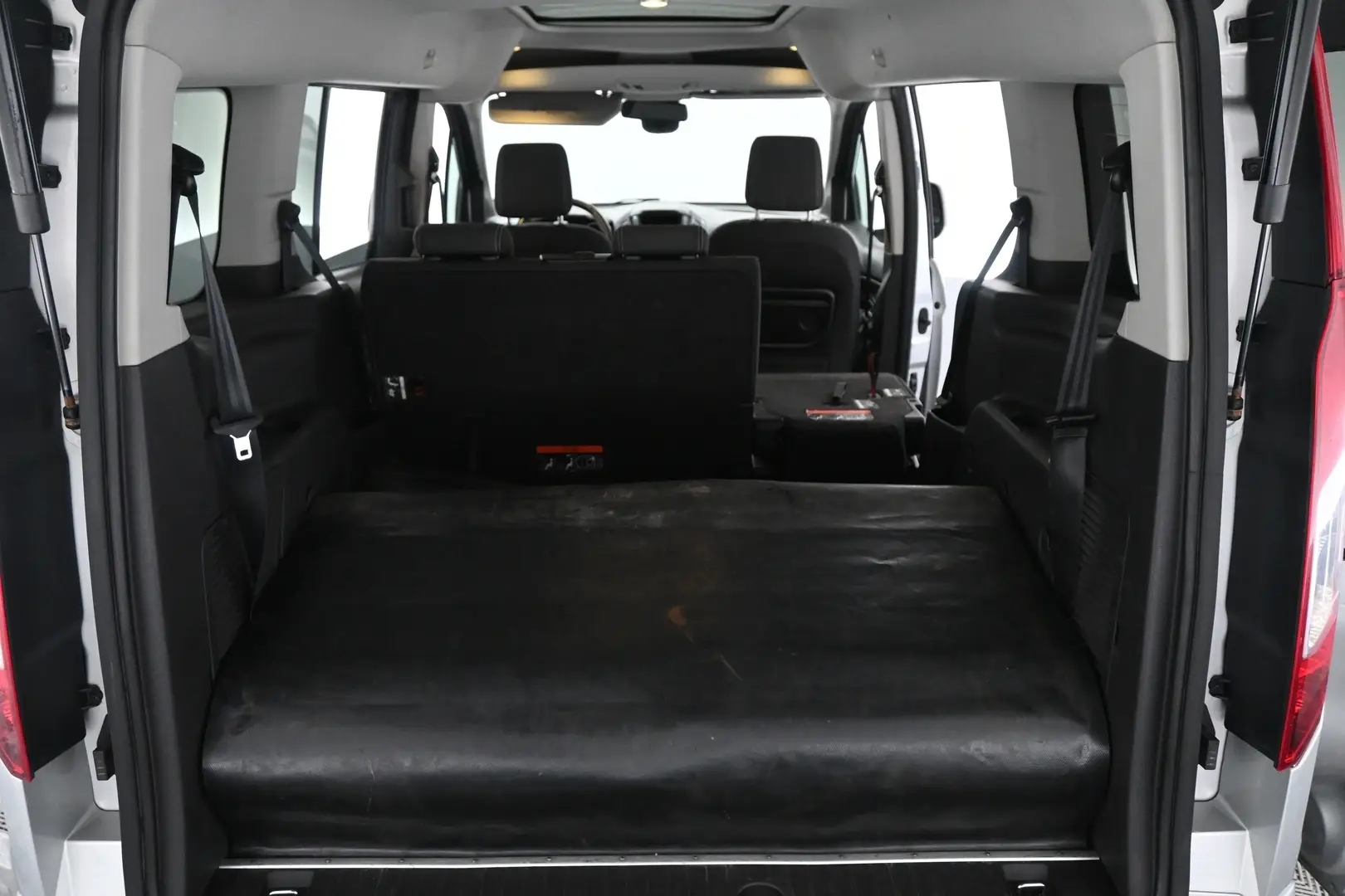 Car Image - 1CWrVQAwoIGrFAfZti4eiq