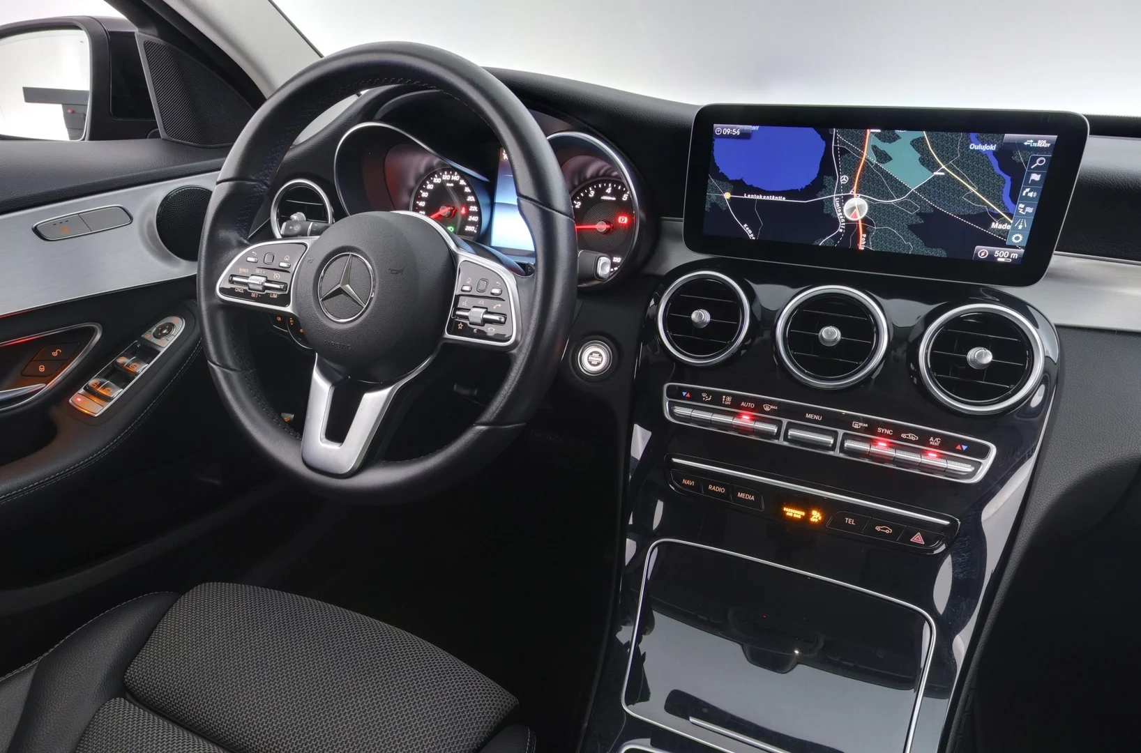 Car Image - 2SsqXMjY9MV1r5rCEtqHZa