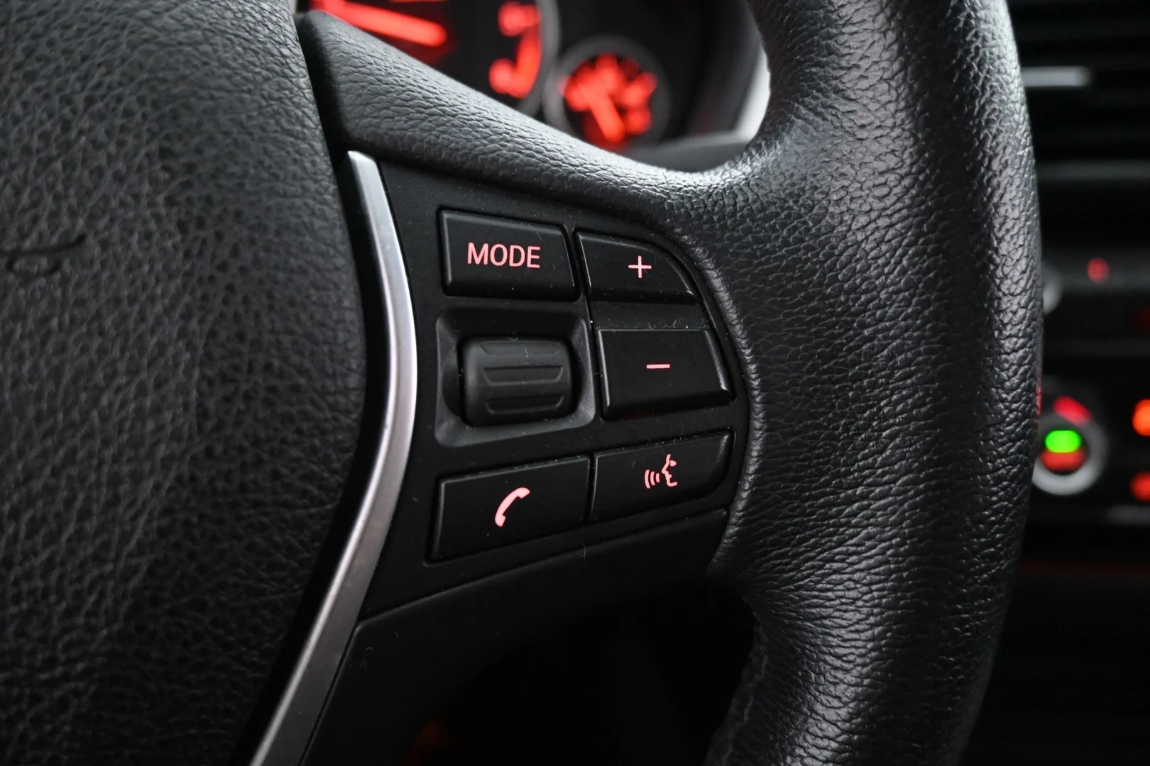 Car Image - 25AWNHigxFMcmtHFDzT5q5