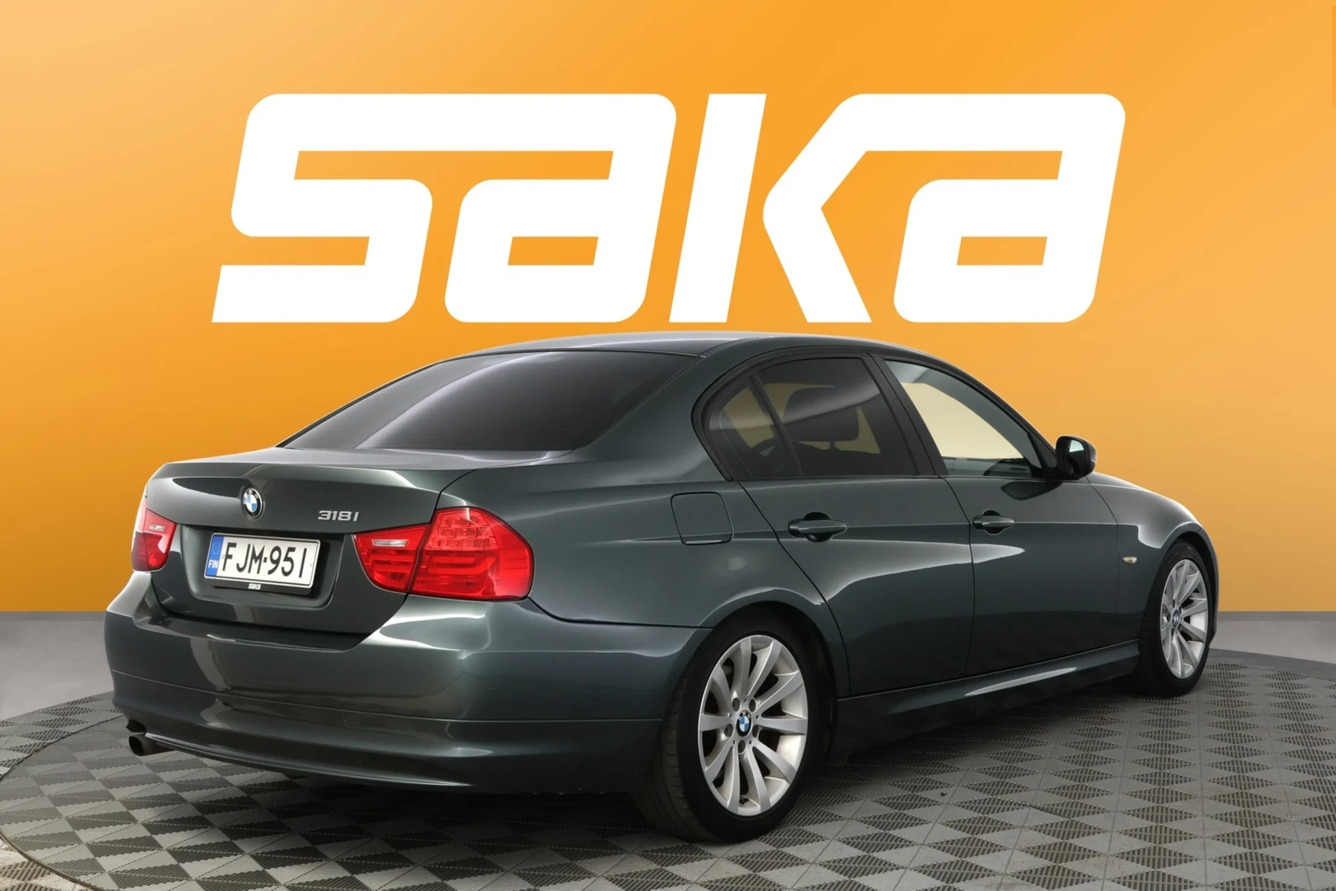 Car Image - 1UP3scBoo3zZhoANMQuBN