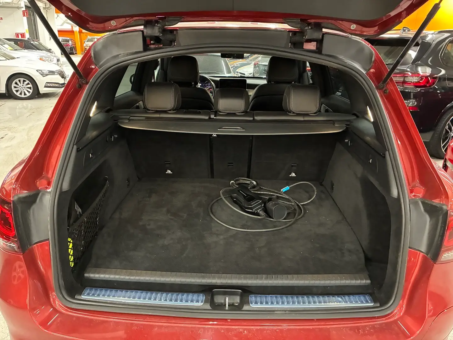 Car Image - 7rFEK9vikjW2GrqC8EaVQC